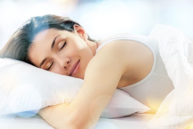 Sommeil et alimentation : les solutions naturelles pour un meilleur repos